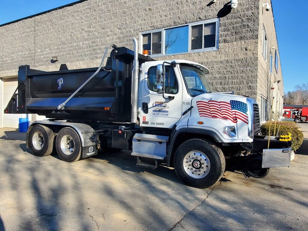 Freightliner Swivel Dump truck